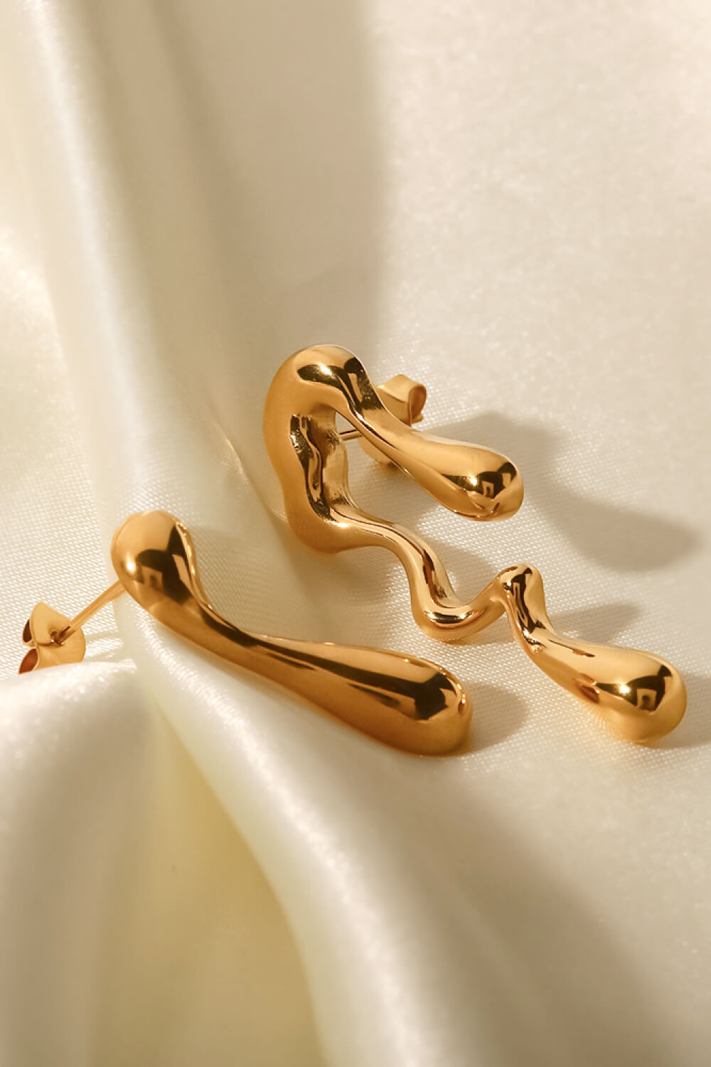 18K Gold Geometric Mismatched Earrings