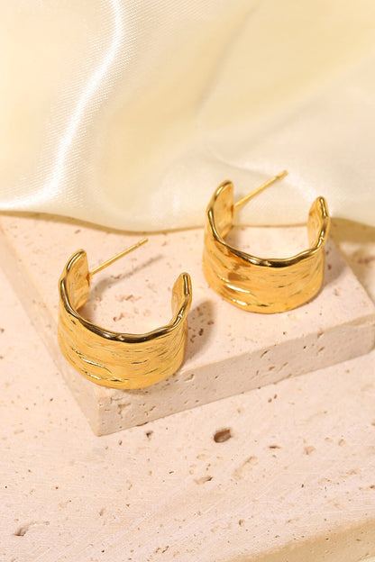 18K Gold C-Hoop Earrings