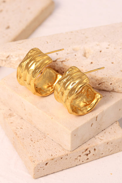 18K Gold C-Hoop Earrings