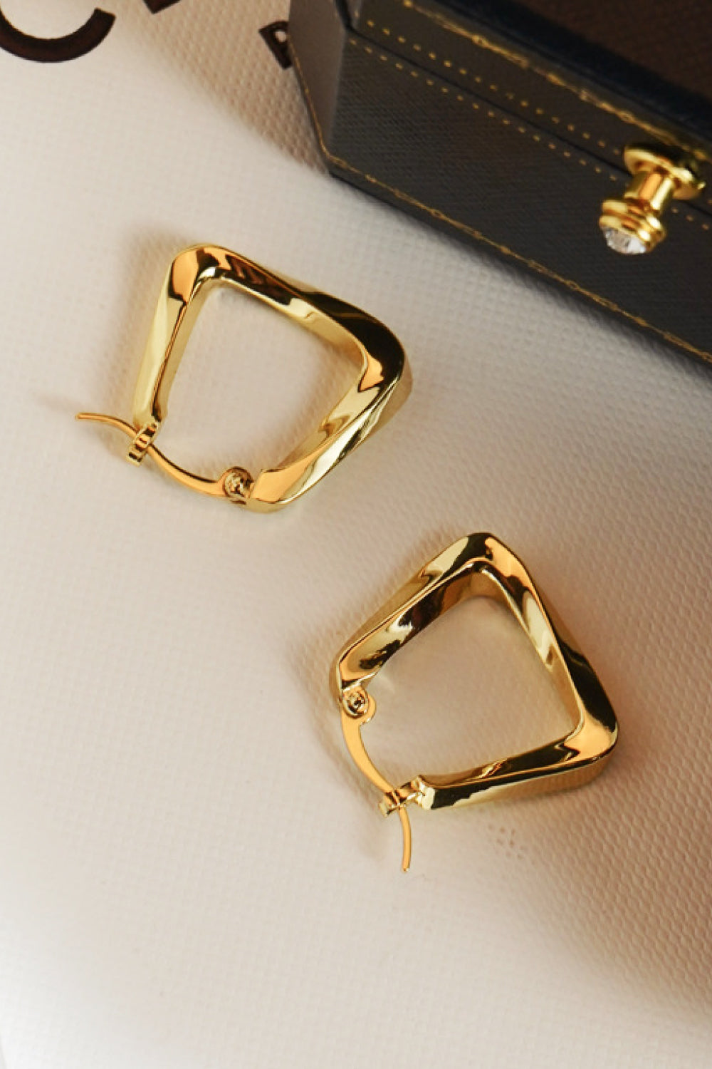 18K Gold Geometric Earrings