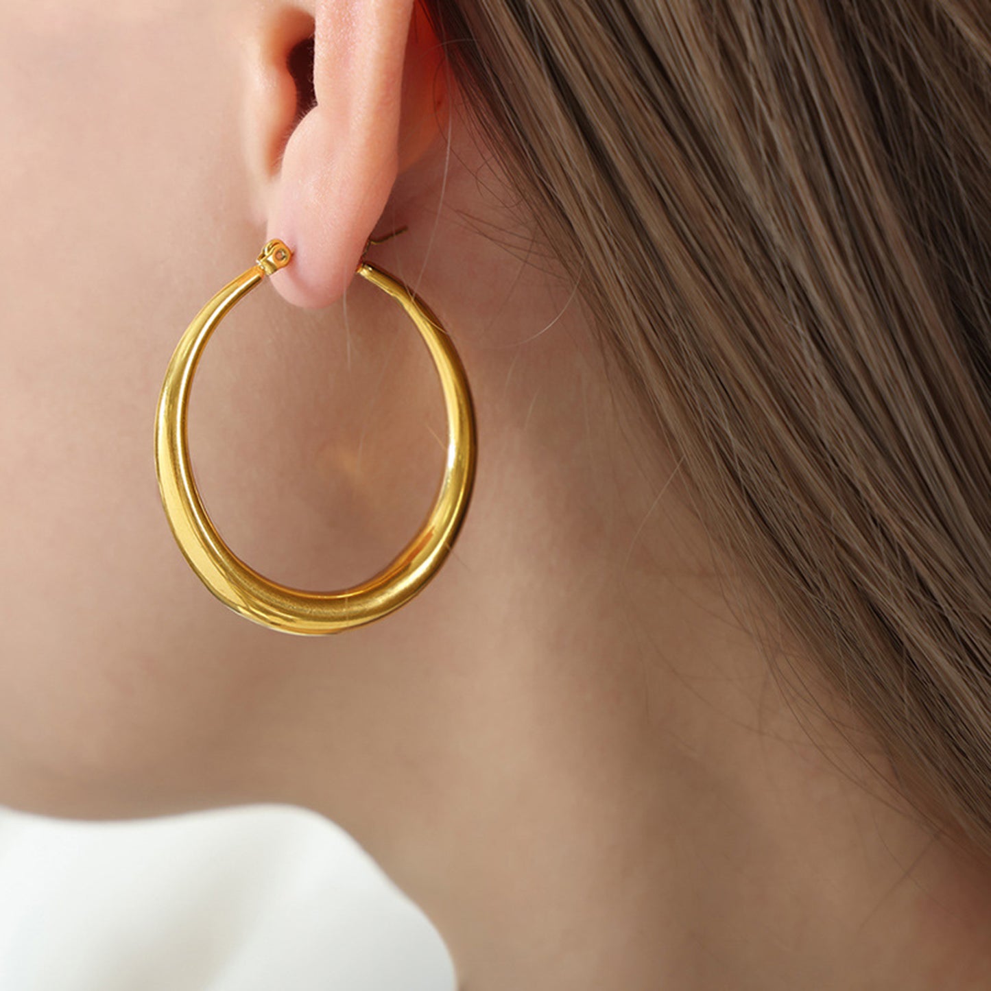 18K Gold Hoop Earrings